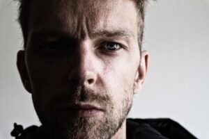 ほうれい線をすぐ改善する方法は？